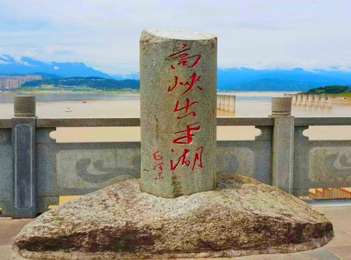 【两坝一峡+三峡大瀑布全景二日游】鼎级行程安排，含三峡大坝换乘车，三峡大瀑布+金狮洞+情人泉套票图3