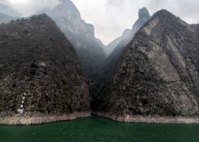 西陵峡半日游的精华【乘游轮，纯玩，无购物，过葛洲坝船闸，游西陵峡】