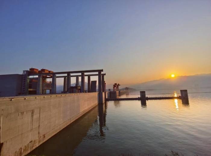 三峡大坝半日跟团游（每天两班，天天发班）畅玩无套路，万达广场，东站可接图2