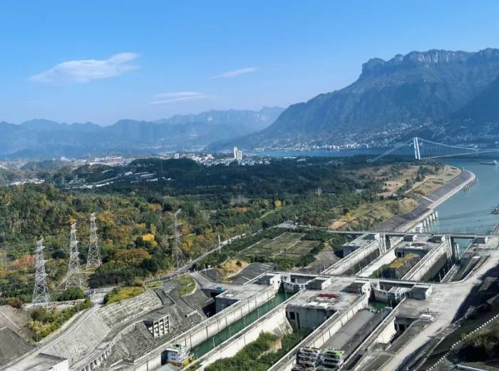 (三峡大坝+车进三峡人家二日游）总费用多少？二日游精华行程分享图2