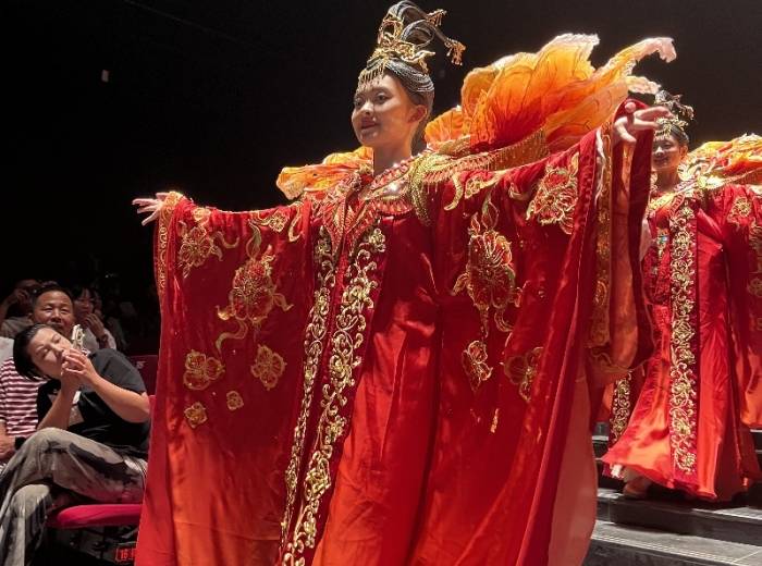 宜昌周边二日游推荐：三峡大瀑布+三峡千古情，玩什么？怎么玩？图1