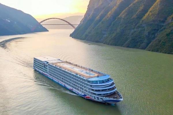 国庆期间醉推荐的5艘三峡游轮，长江三峡游轮国庆期间价格，推荐