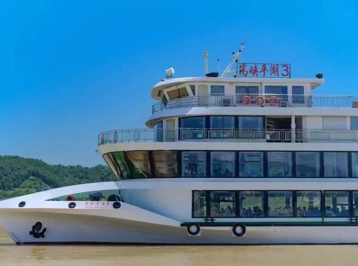 三峡大坝全景一日游,体验毛主席笔下的“高峡出平湖” 高峡平湖游船+三峡大坝一日游图1