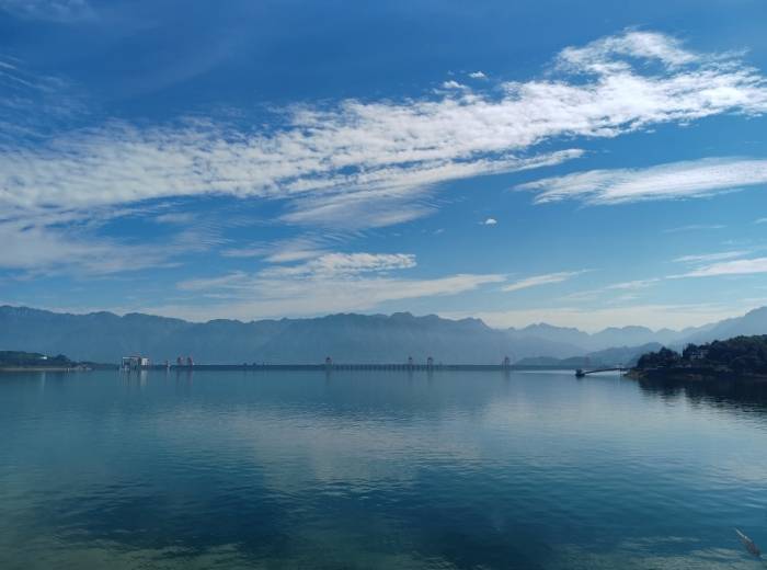 三峡大坝全景一日游,体验毛主席笔下的“高峡出平湖” 高峡平湖游船+三峡大坝一日游图2
