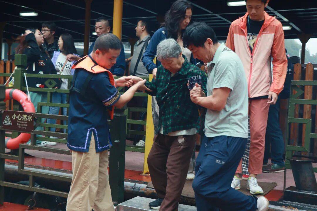 微信图片_2025-10-04_092352_833