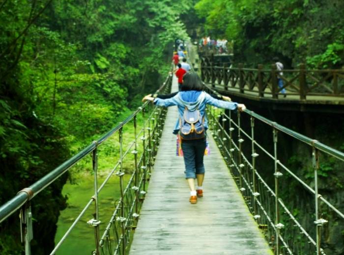 半日最佳打卡景点 特种兵之宜昌游 5A景点三峡大瀑布图1